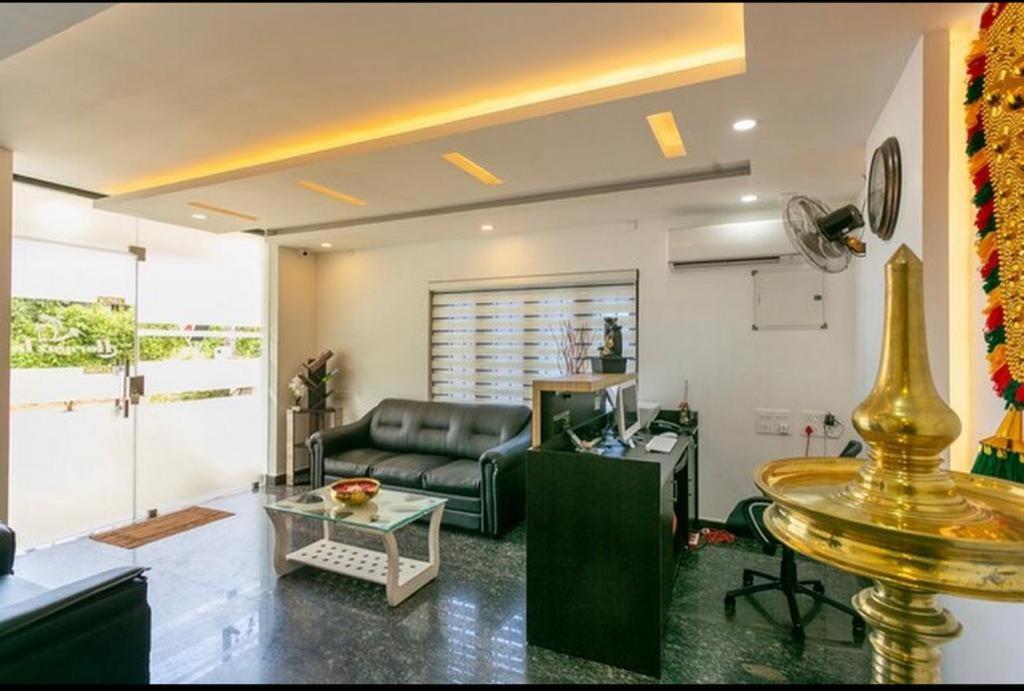 Thenmala Hormuz Inn Kolattupuzha Bagian luar foto